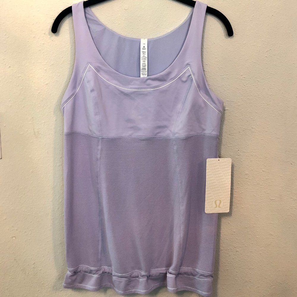 Lululemon Run: Ta Ta Topper